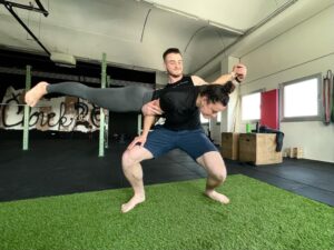 Acro yoga